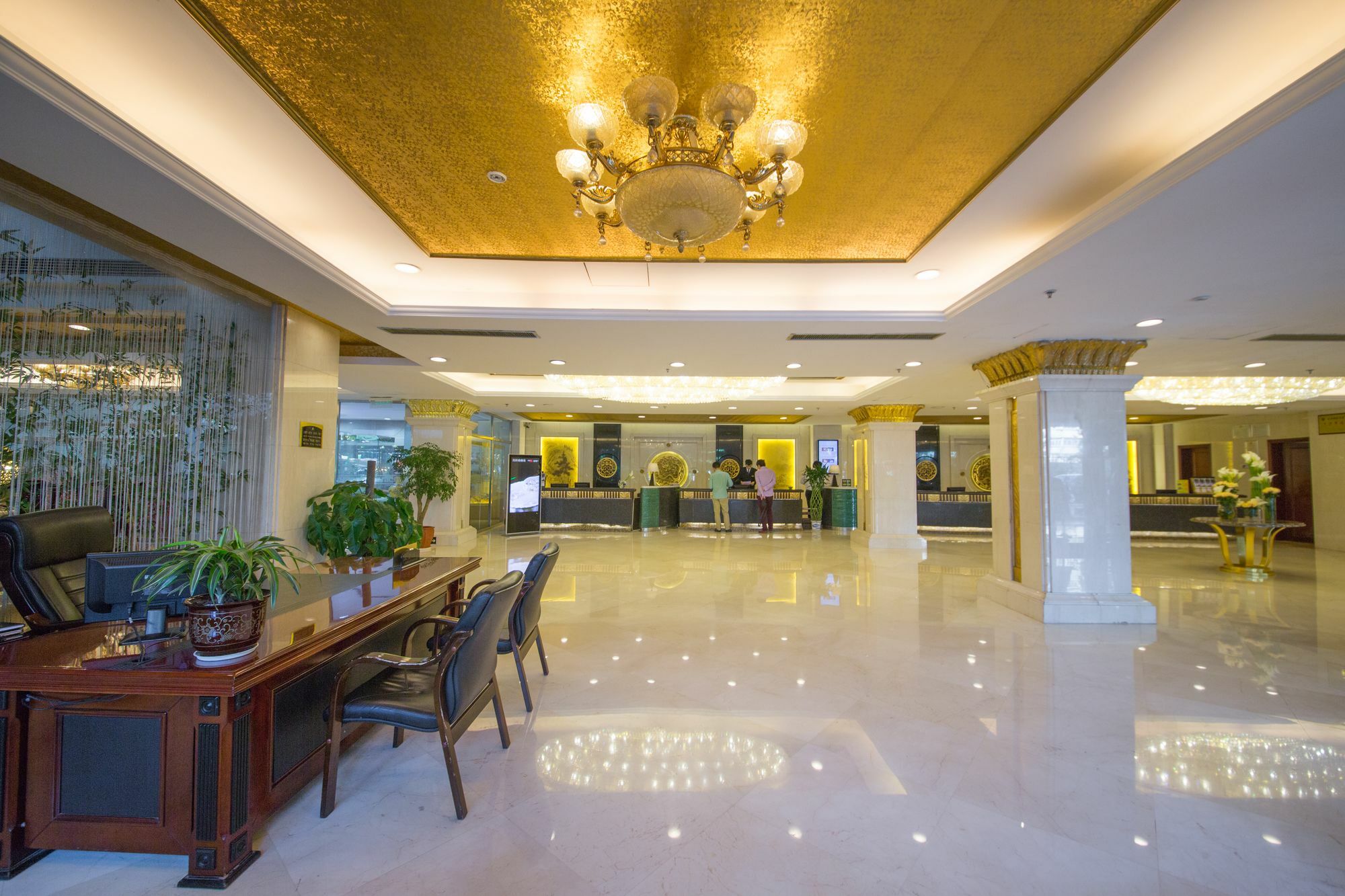 Harvest Hotel Qingdao Exteriör bild